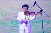 盛中國(guó)、瀨田裕子夫婦現(xiàn)場(chǎng)演繹《愛(ài)的禮贊》